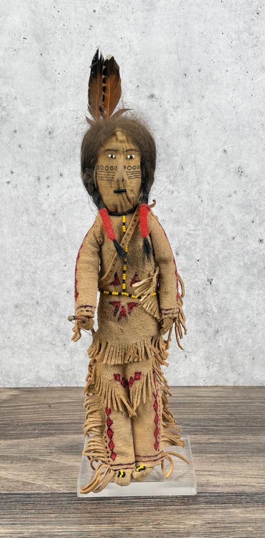 Native American Indian Beaded Buckskin Doll (1 of 5)