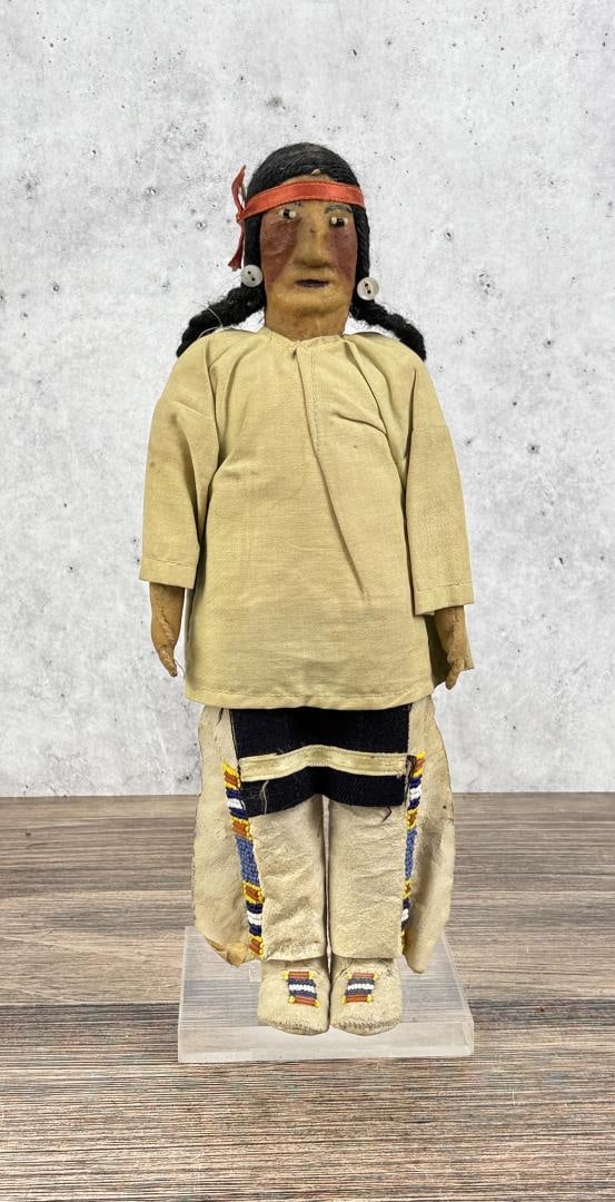 Sioux Native American Indian Beaded Doll (1 of 4)