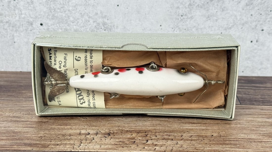 Winchester Minnow 2003 Fishing Lure (1 of 4)