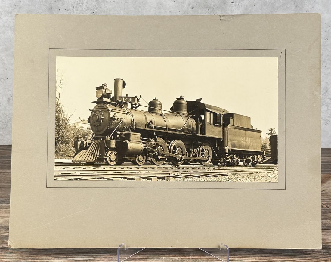 Southern Pacific Railroad Locomotive Photo: 13 1/4" by 17 1/2".