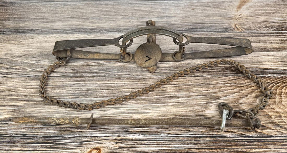 Victor 3N Animal Trap Property Of US: Cast Jaws, US Marked on Base.