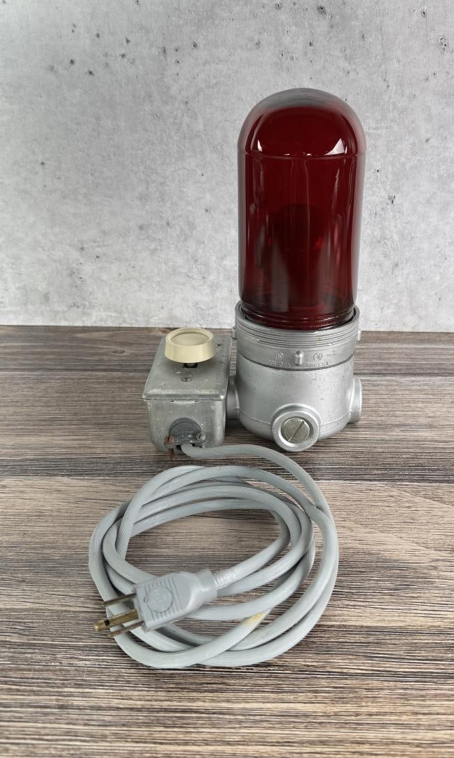 Killark Industrial Explosion Proof Red Light - 4