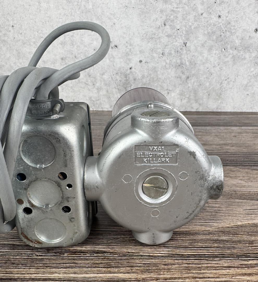 Killark Industrial Explosion Proof Red Light - 6