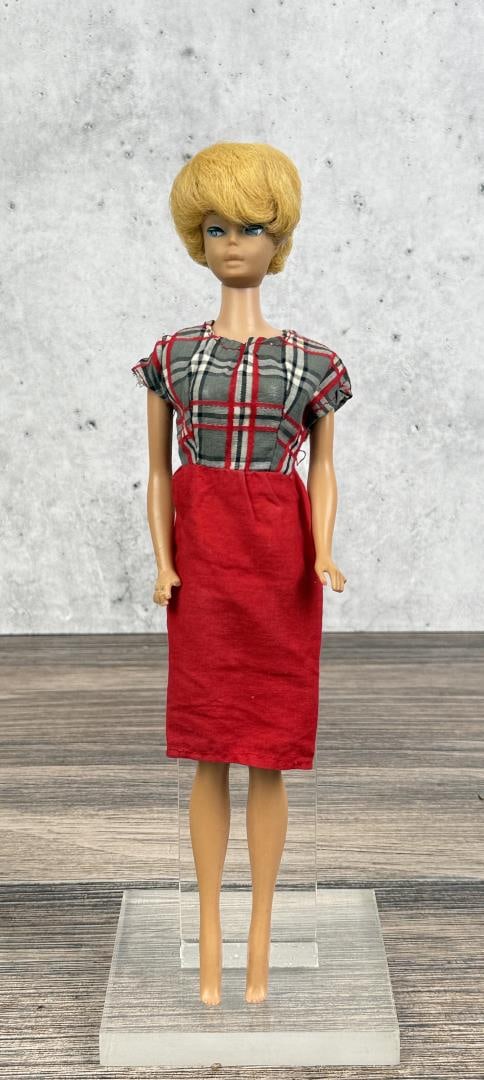 1962 Midge Barbie Doll (1 of 4)