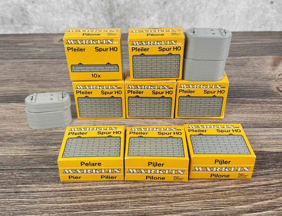 Collection of Marklin HO Scale Bridge Pillars: Nice grouping.