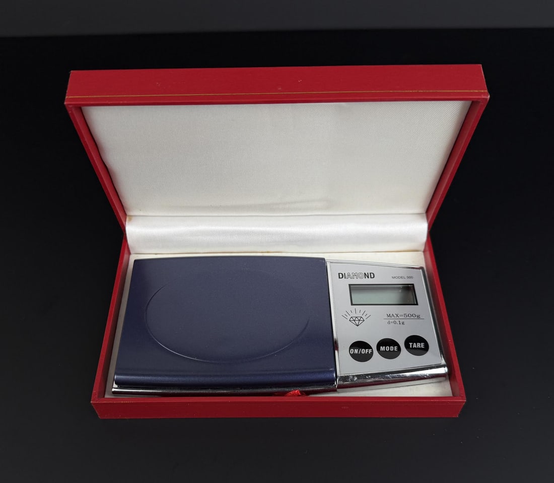 Diamond Model 500 Jewelry Scale: Working, in original box.