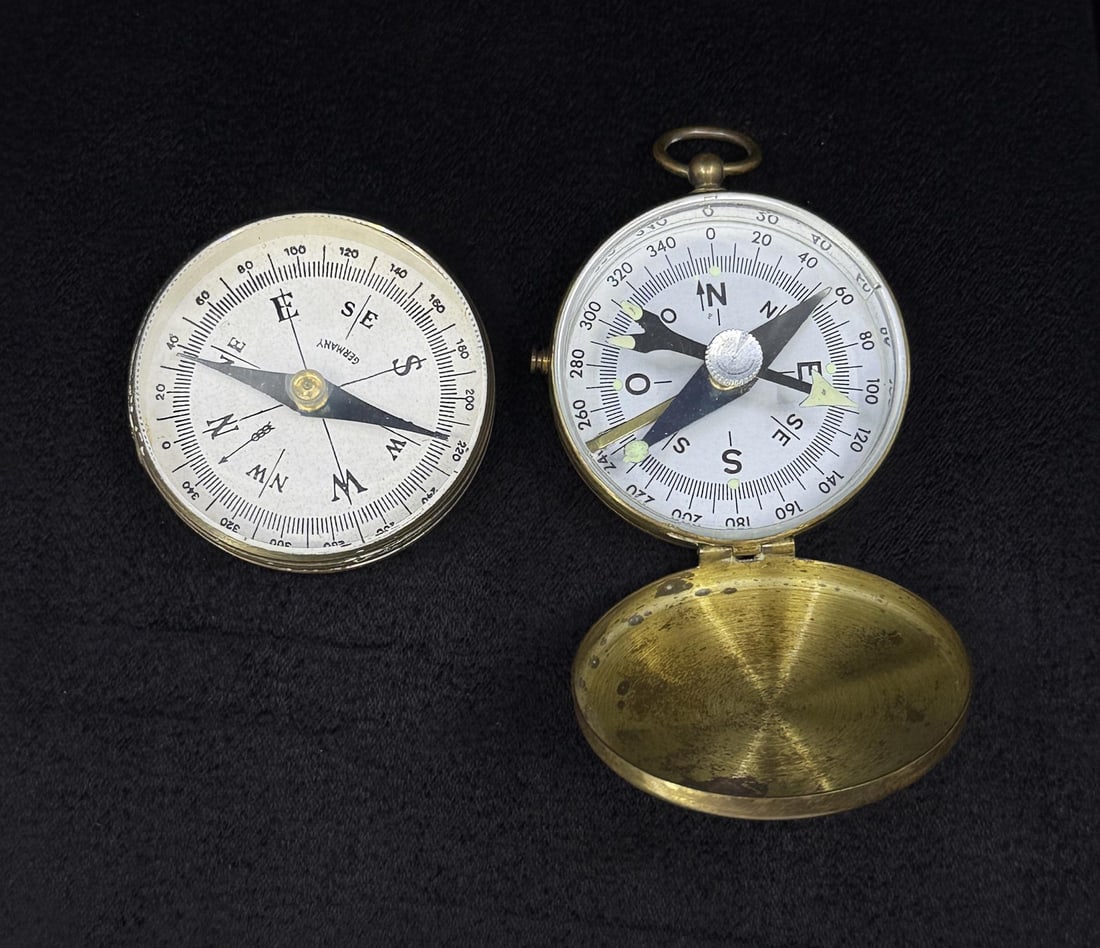 Brass Pocket Compasses (1 of 4)