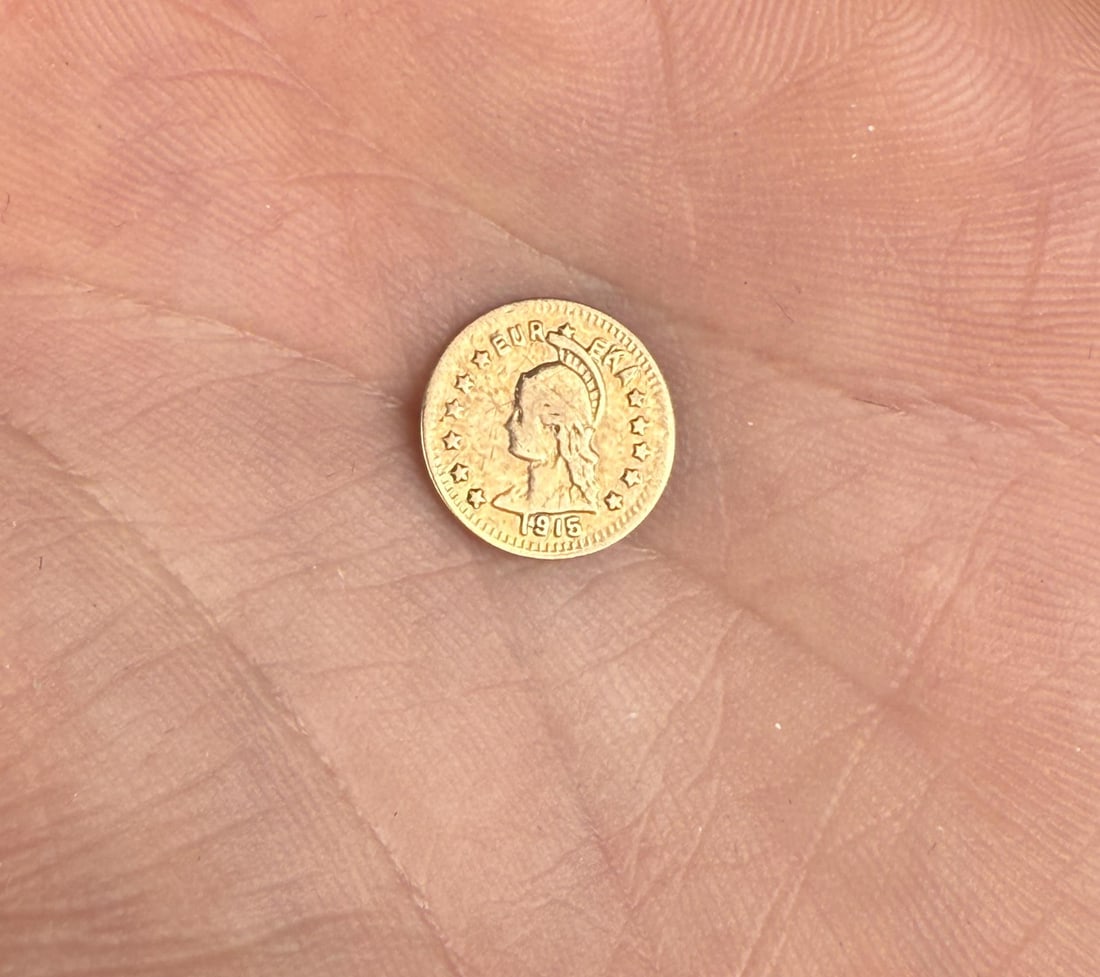 10K Gold Fractional California Token 1/2 Dollar: Gold Coin, .53 gram. Contemporary.