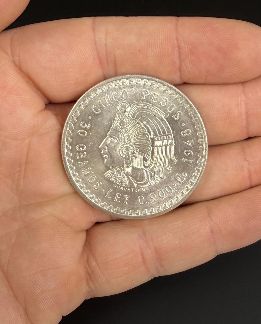 1948 Mexican Cinco Pesos Silver Coin (1 of 3)