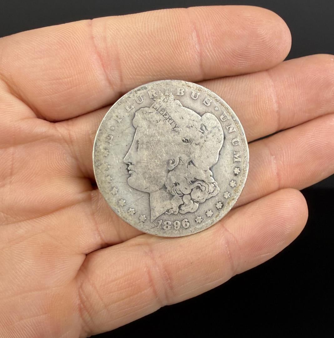 1896 O Morgan Silver Dollar (1 of 4)