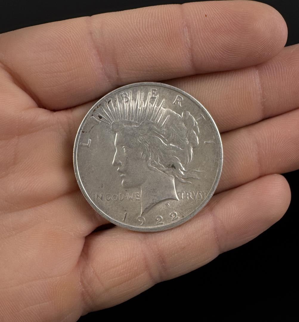 1922 P Silver Peace Dollar: Nice example.