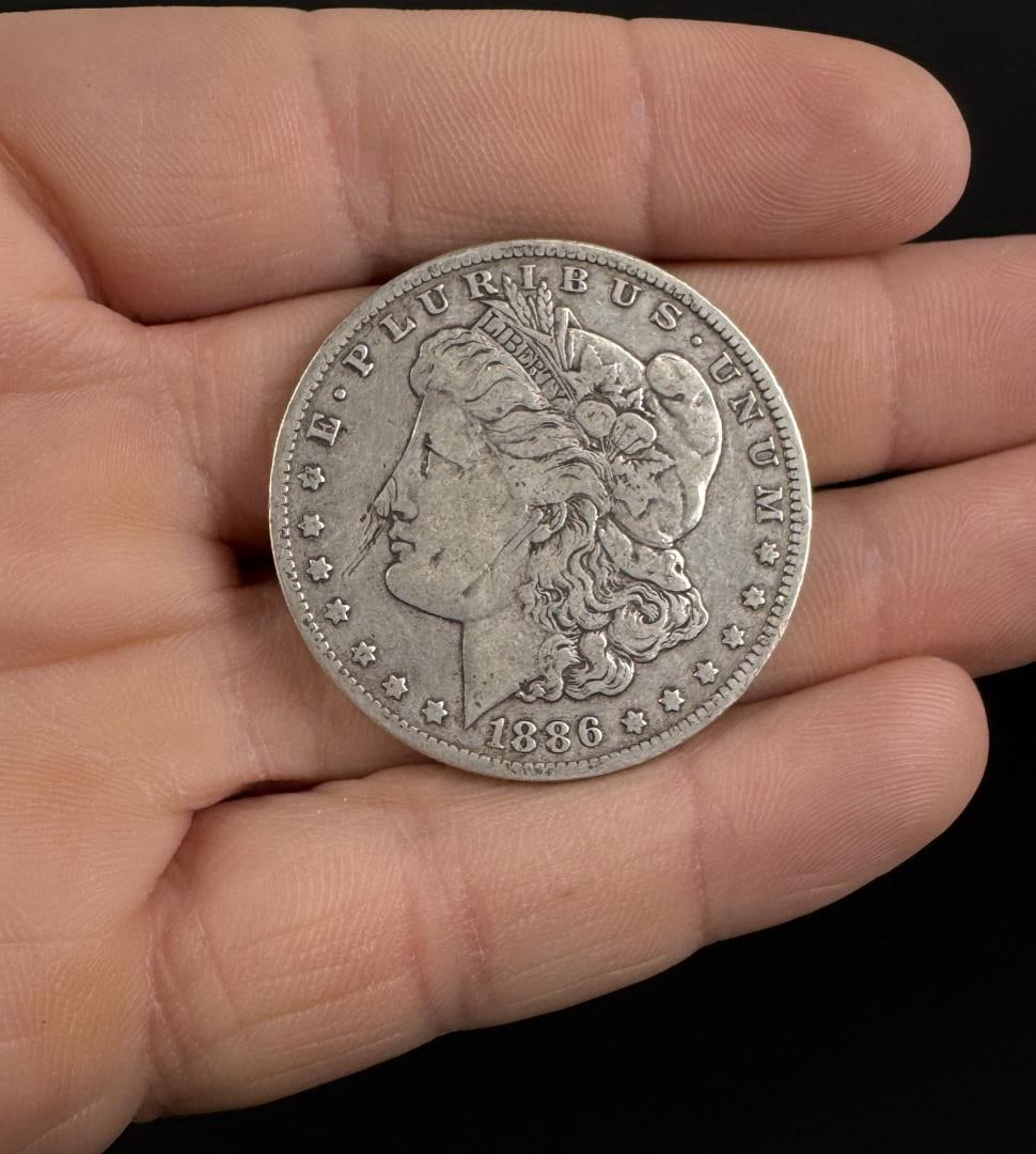 1886 O Morgan Silver Dollar (1 of 3)