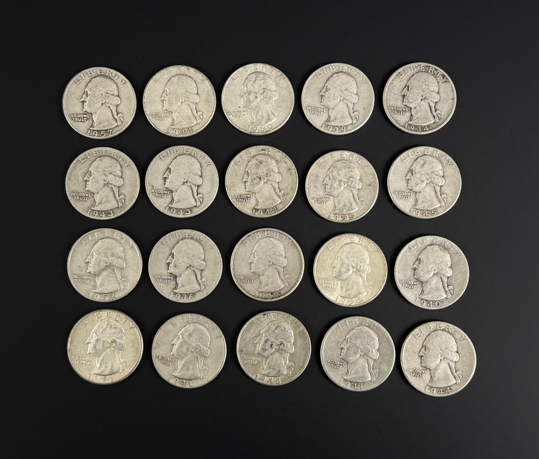 Collection of Washington Silver Quarters: Nice grouping. Lot requires payment via non credit card only.