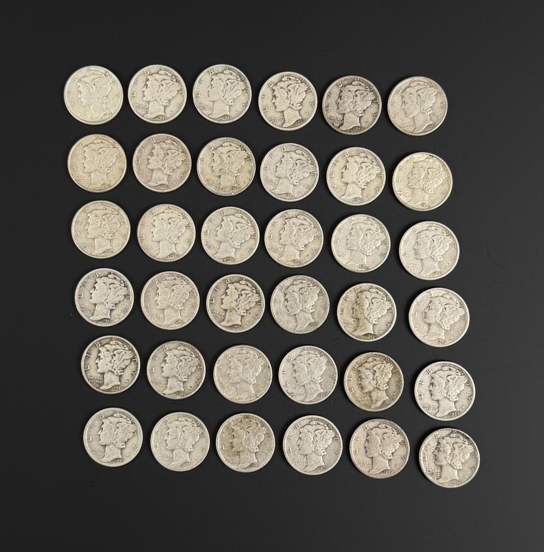 Collection of Mercury Silver Dimes: 36 total.