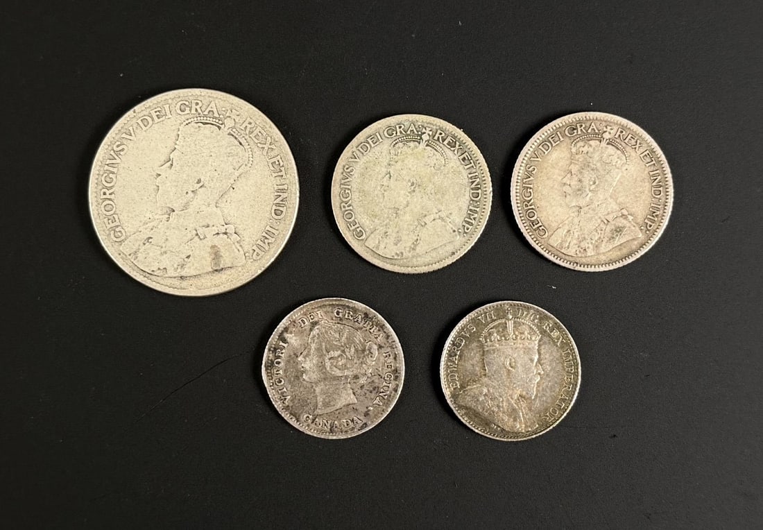 Collection of Canadian Silver Coins: Nice grouping
