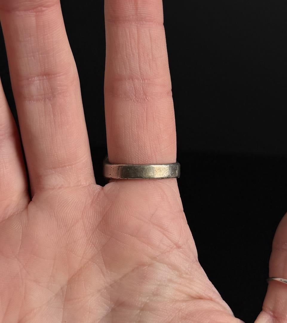 Sterling Silver R Monogram Ring - 4