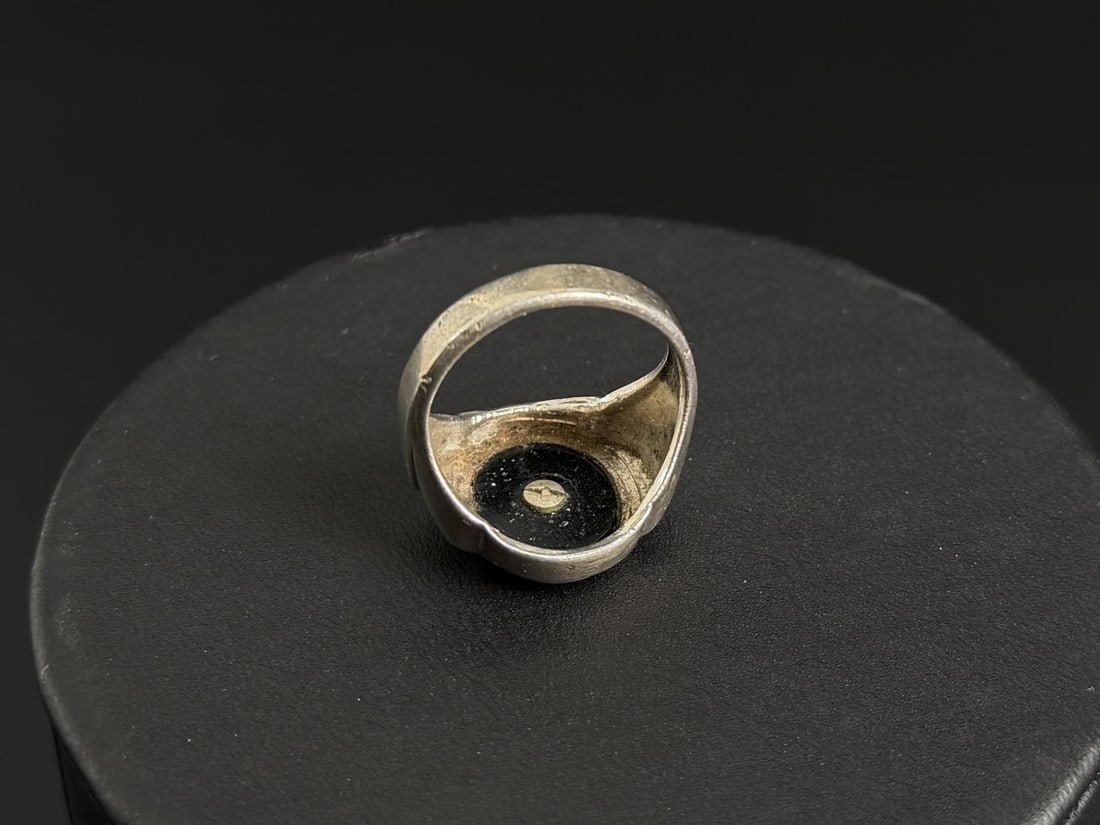 Sterling Silver R Monogram Ring - 6