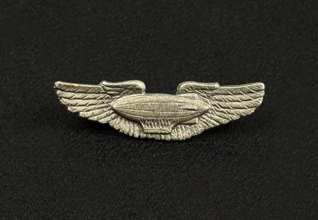US Army Air Force Airship Pilot Badge (1 of 3)