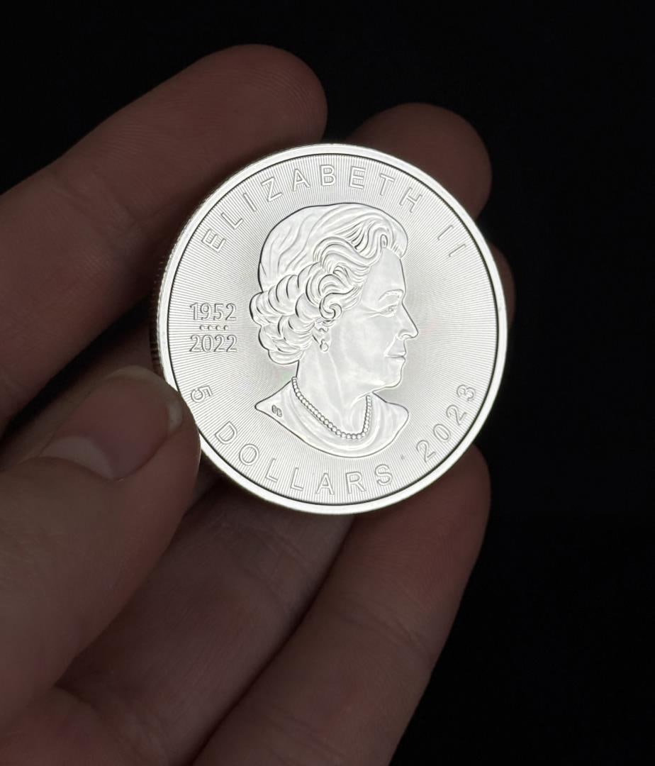 2023 Canada Silver Maple Leaf Troy Ounce Round (1 of 3)