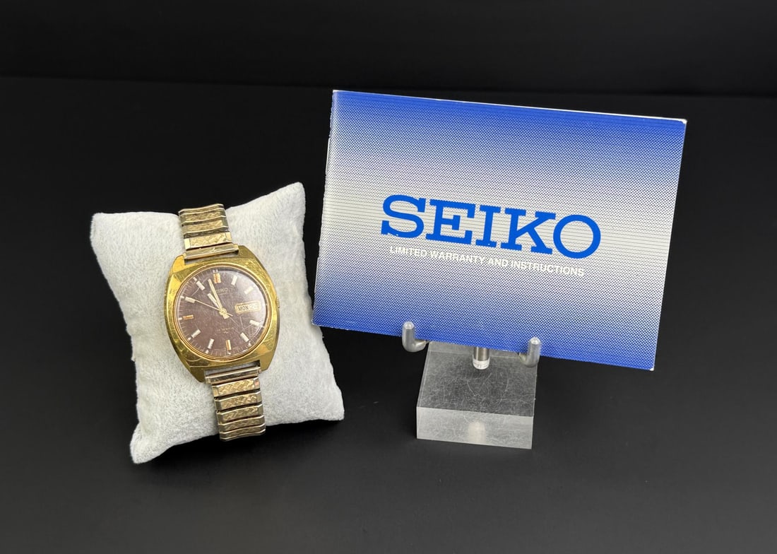 Seiko 7006-8059 Automatic Day Date Watch (1 of 5)