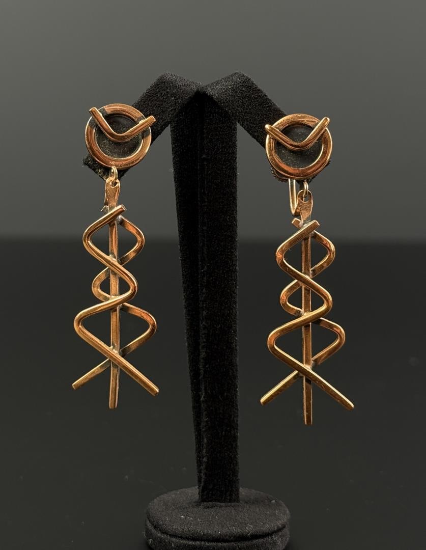 Mid Century Copper Spiral Twist Earrings: 2 1/4" long.