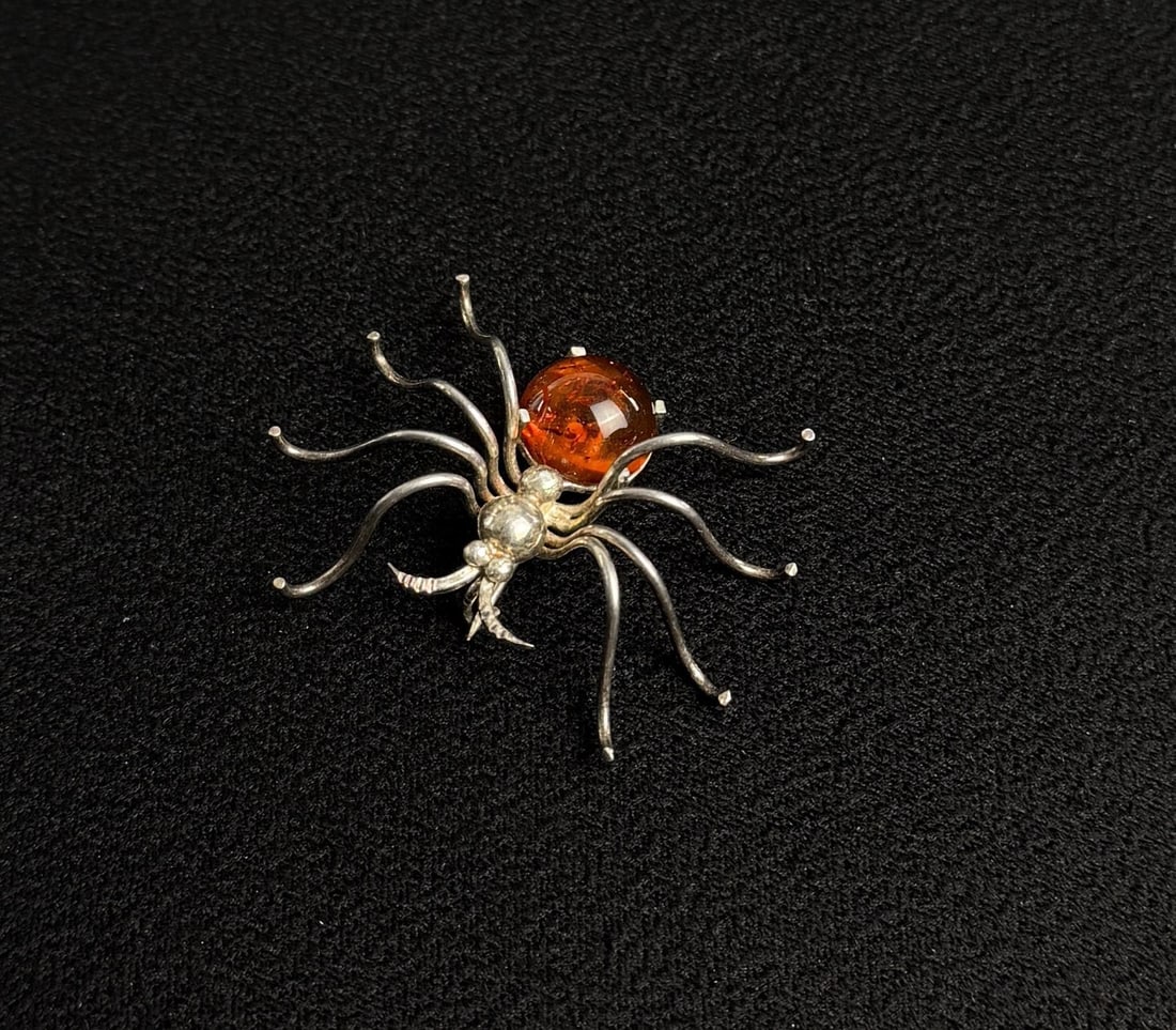 Sterling Silver Baltic Amber Spider Brooch (1 of 6)