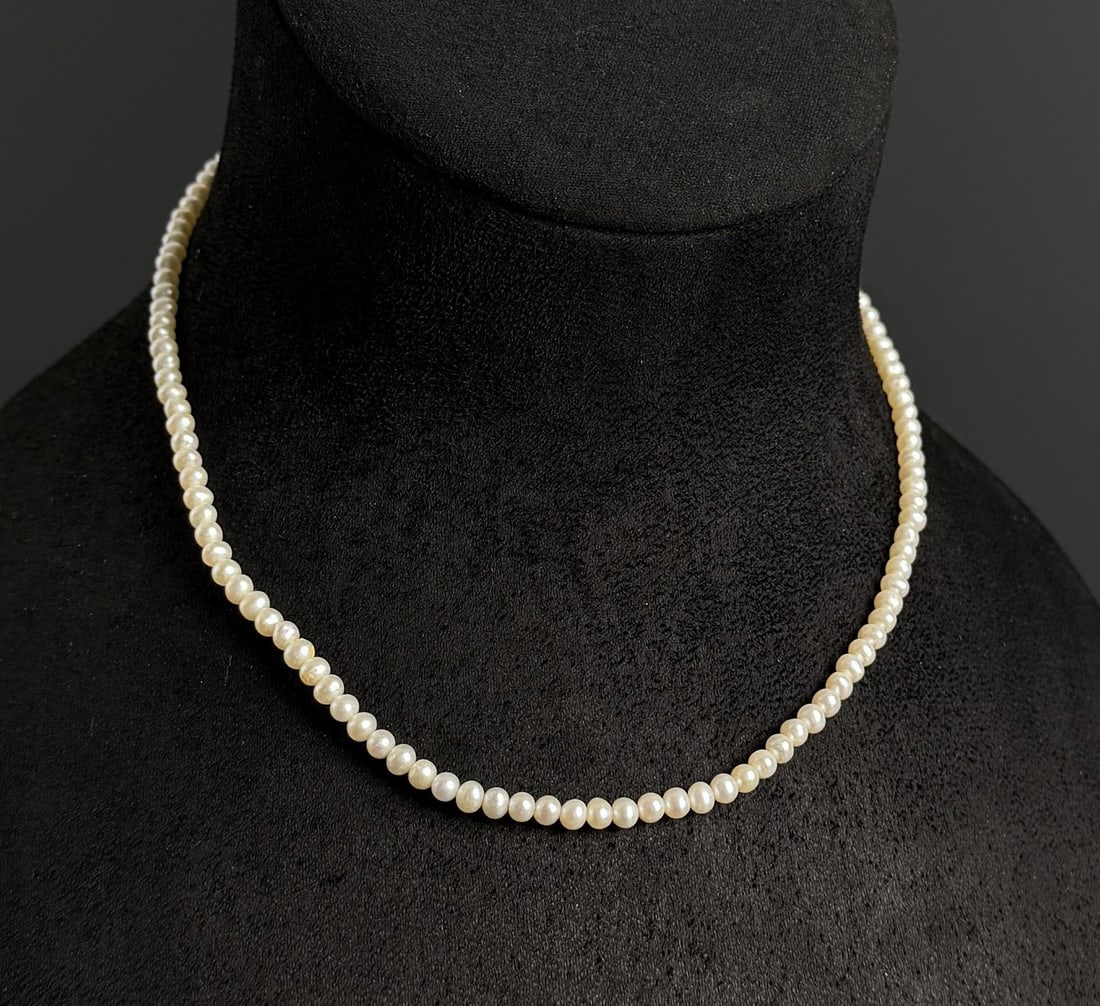 10k Gold Cultured Pearl Necklace (1 of 4)
