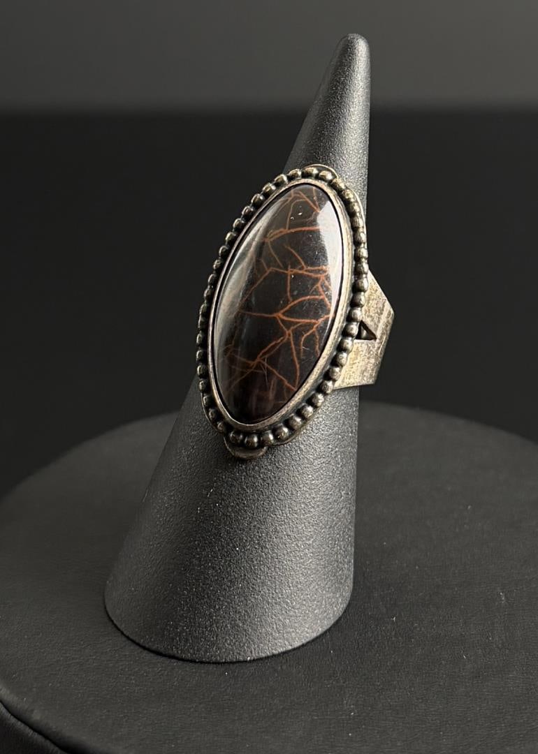 Navajo Sterling Silver Septarian Nodule Ring: Size 7 1/2. 14.1 grams