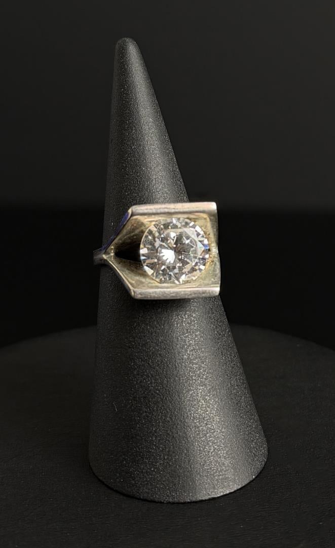 Sterling Silver Quartz Ring (1 of 9)