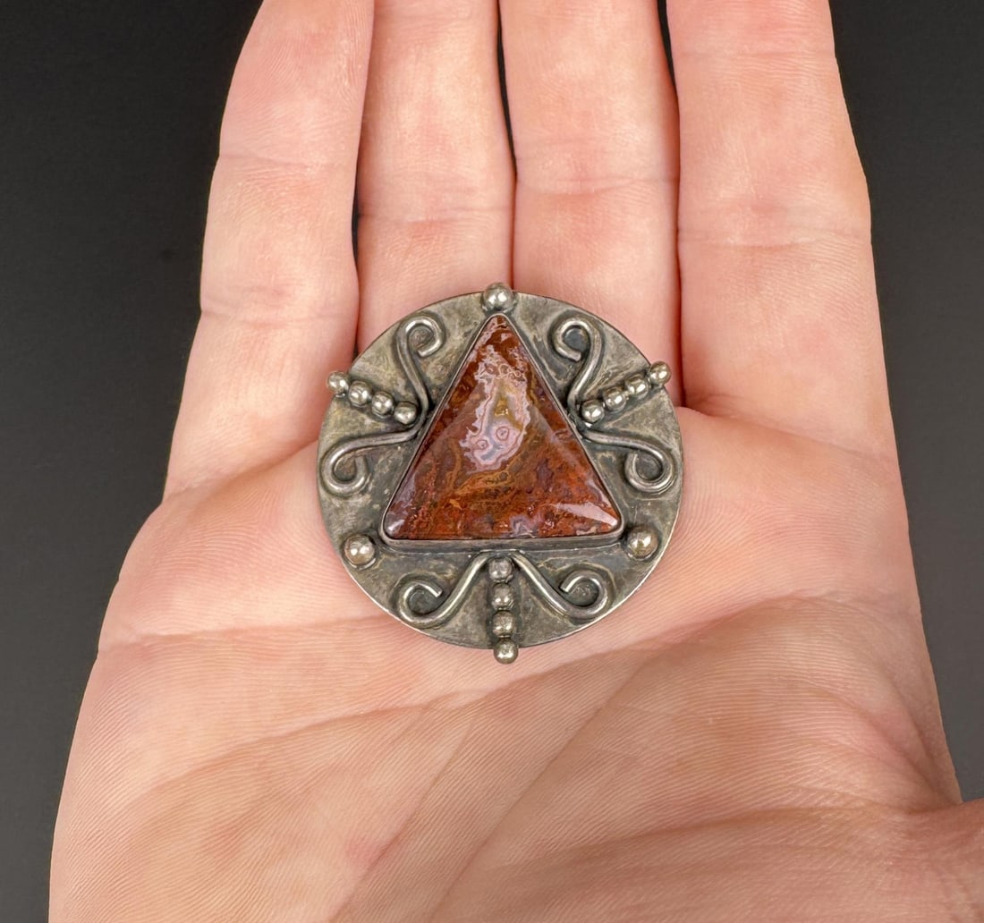 John Wendt Sterling Silver Jasper Brooch: 1 1/2" Diameter. 16.44 grams