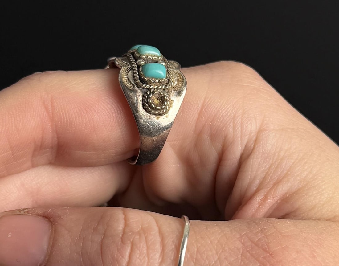 Sterling Silver Turquoise Ring - 5