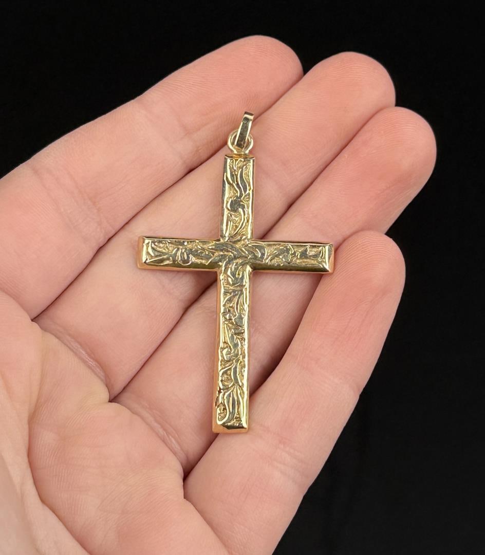 10K Gold Cross Pendant (1 of 4)