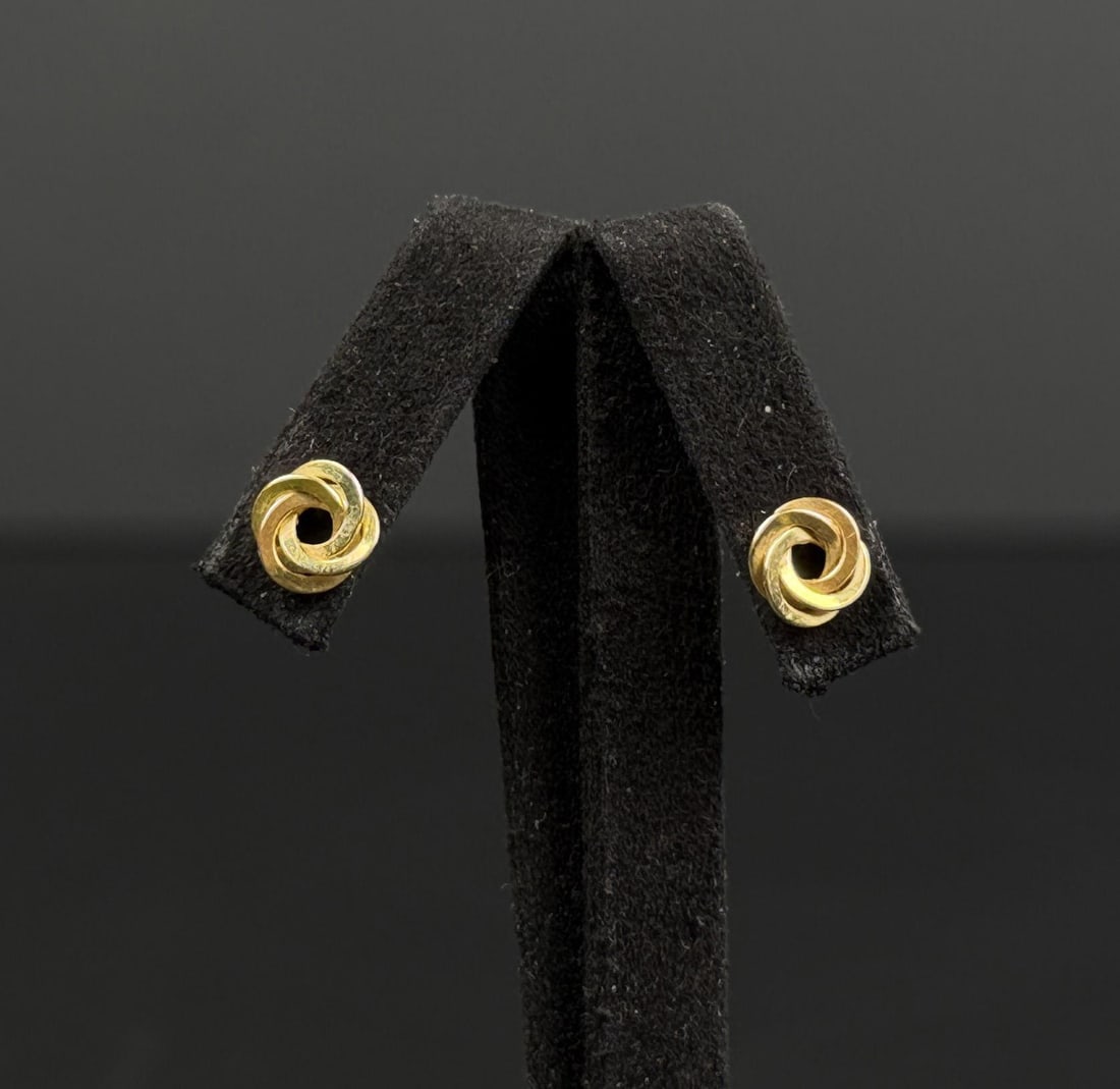 10k Gold Earrings (1 of 5)