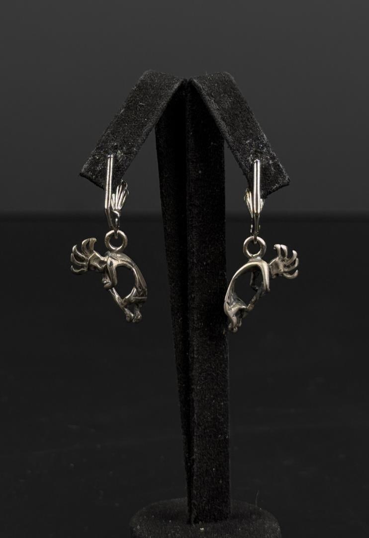 Navajo Sterling Silver Kokopelli Earrings: 4 grams.