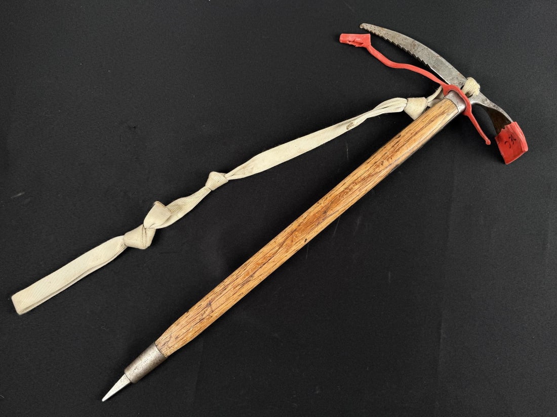 Stubai Austria Nanga Parbat Ice Axe: 11" head, 27 1/8" long.