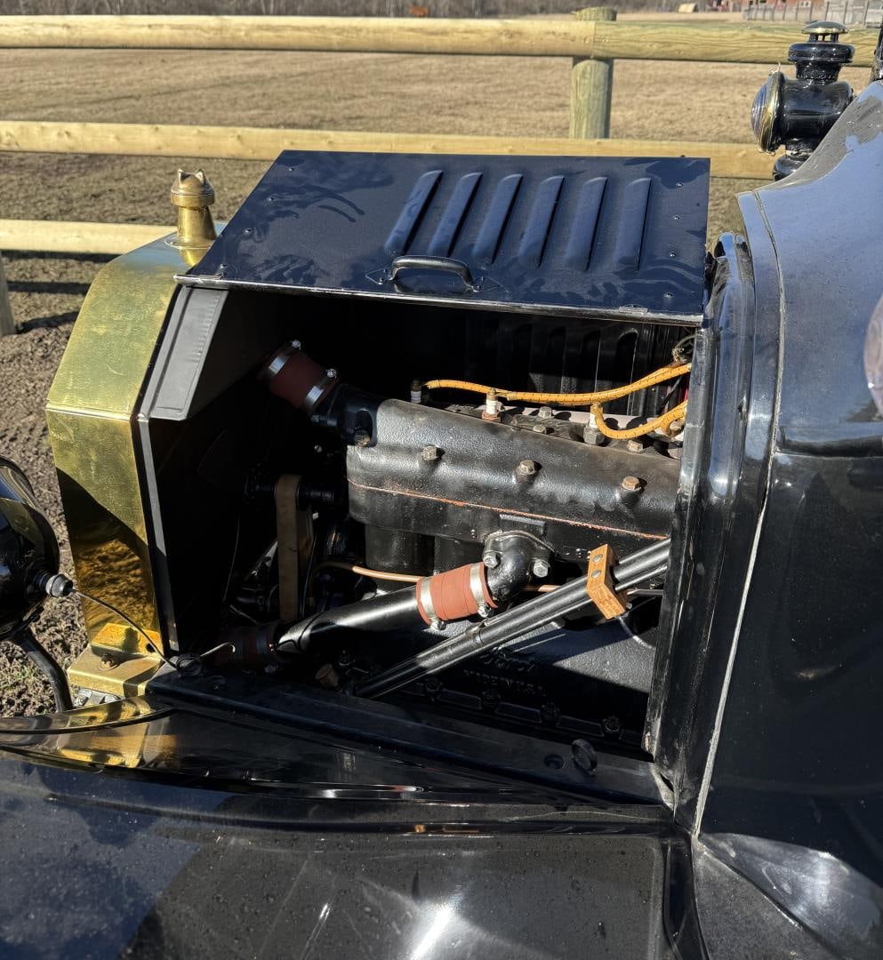 1915 Ford Model T Touring Car - 18