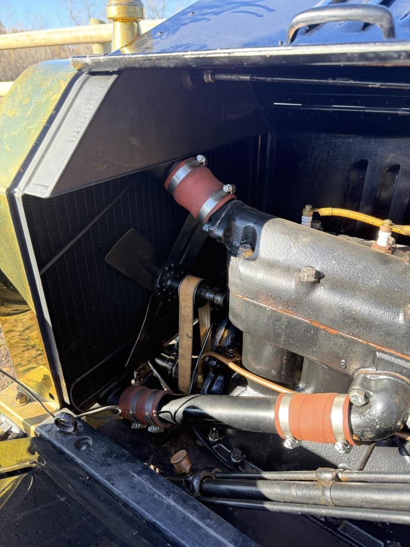 1915 Ford Model T Touring Car - 19