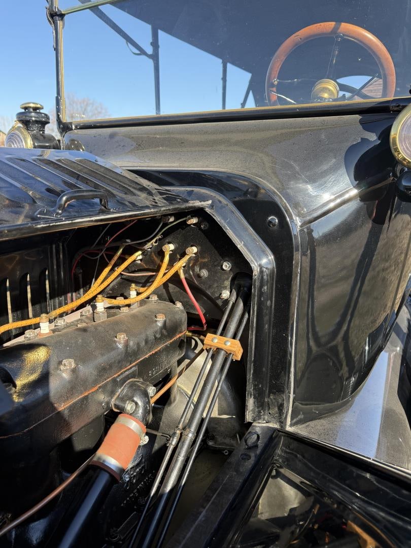 1915 Ford Model T Touring Car - 20