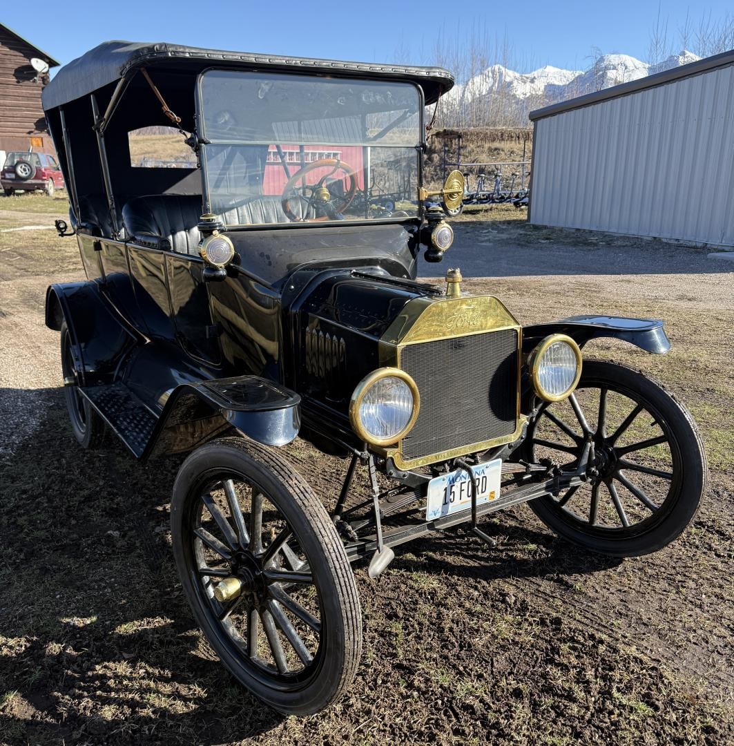 1915 Ford Model T Touring Car - 5