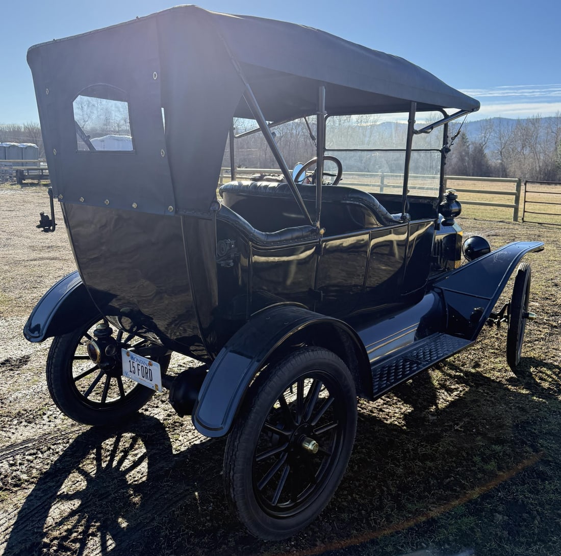 1915 Ford Model T Touring Car - 6