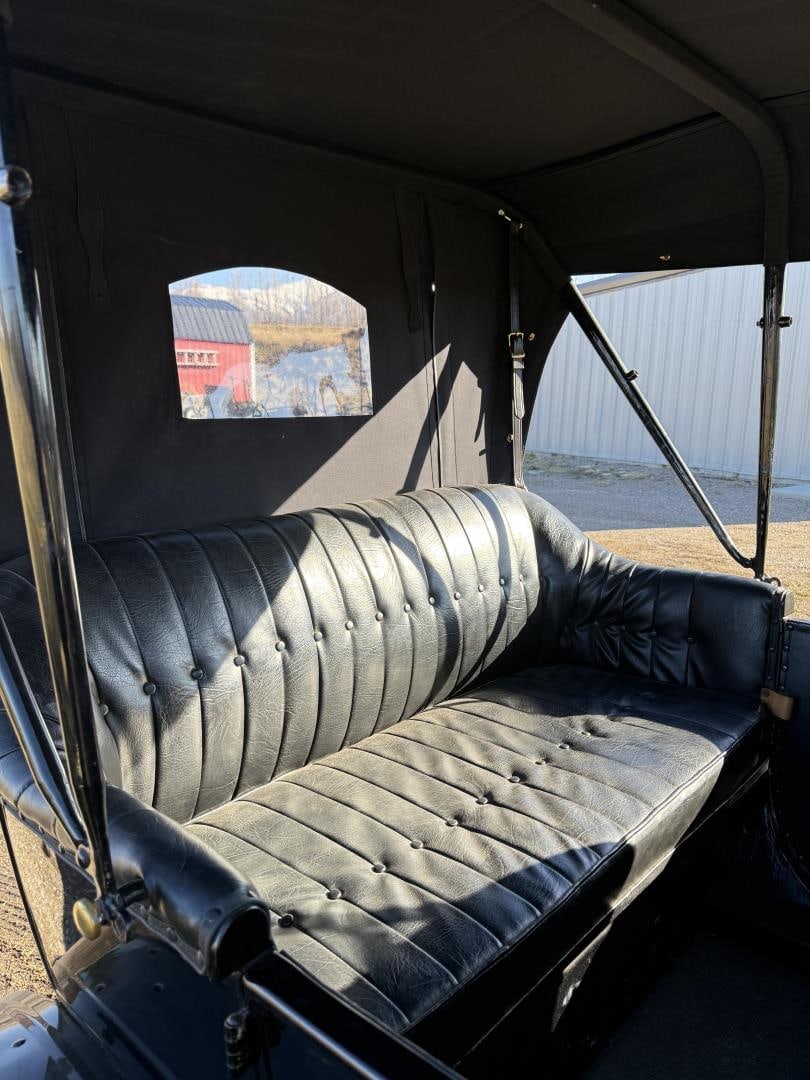 1915 Ford Model T Touring Car - 7