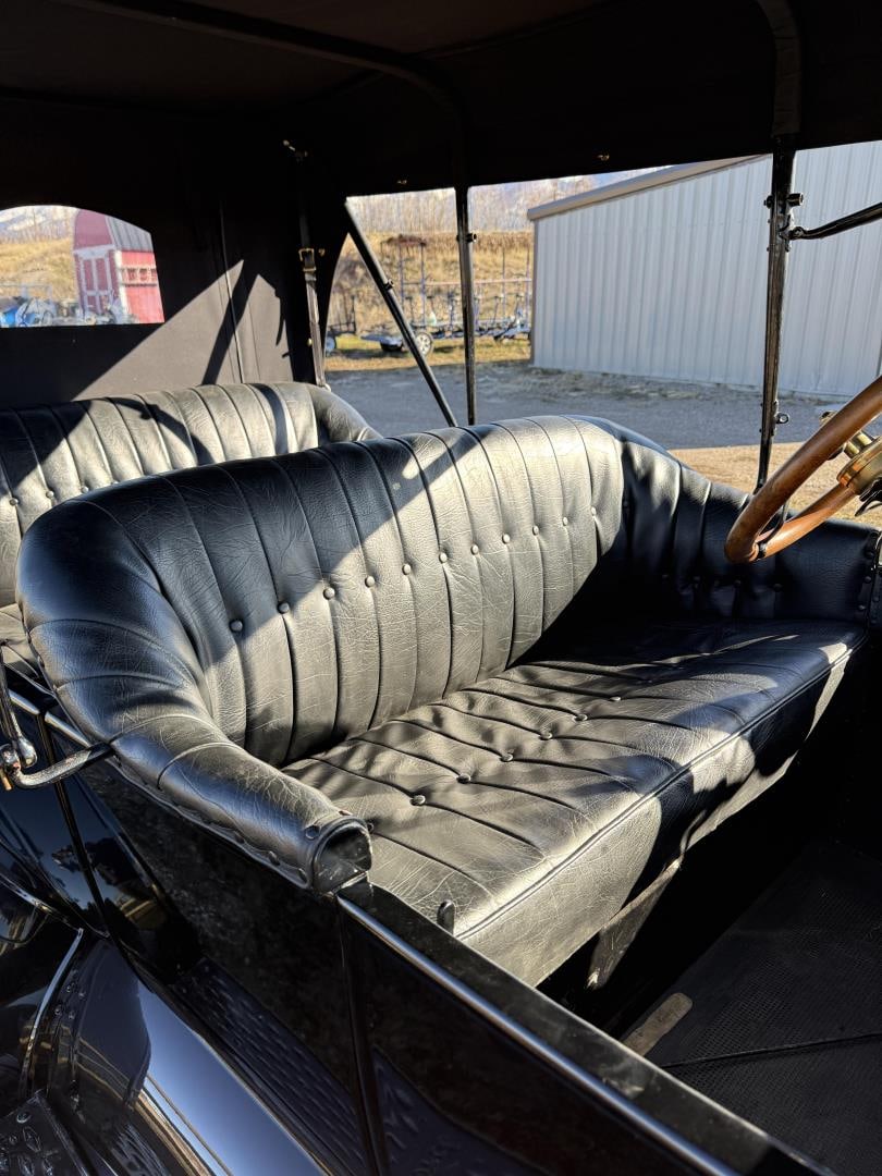 1915 Ford Model T Touring Car - 9