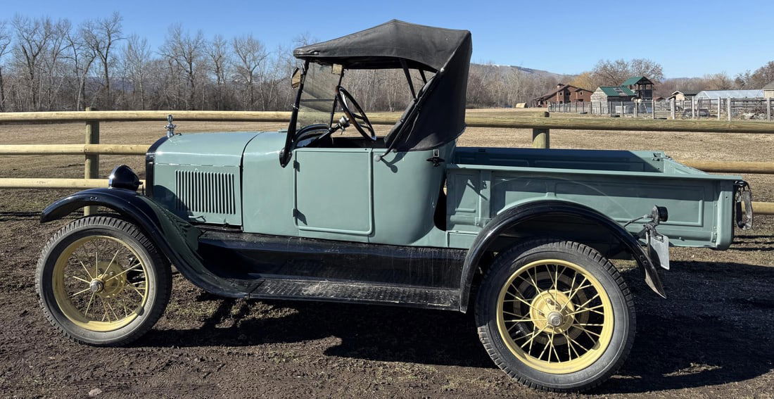 1926 Ford Model T Roadster Pickup (1 of 20)