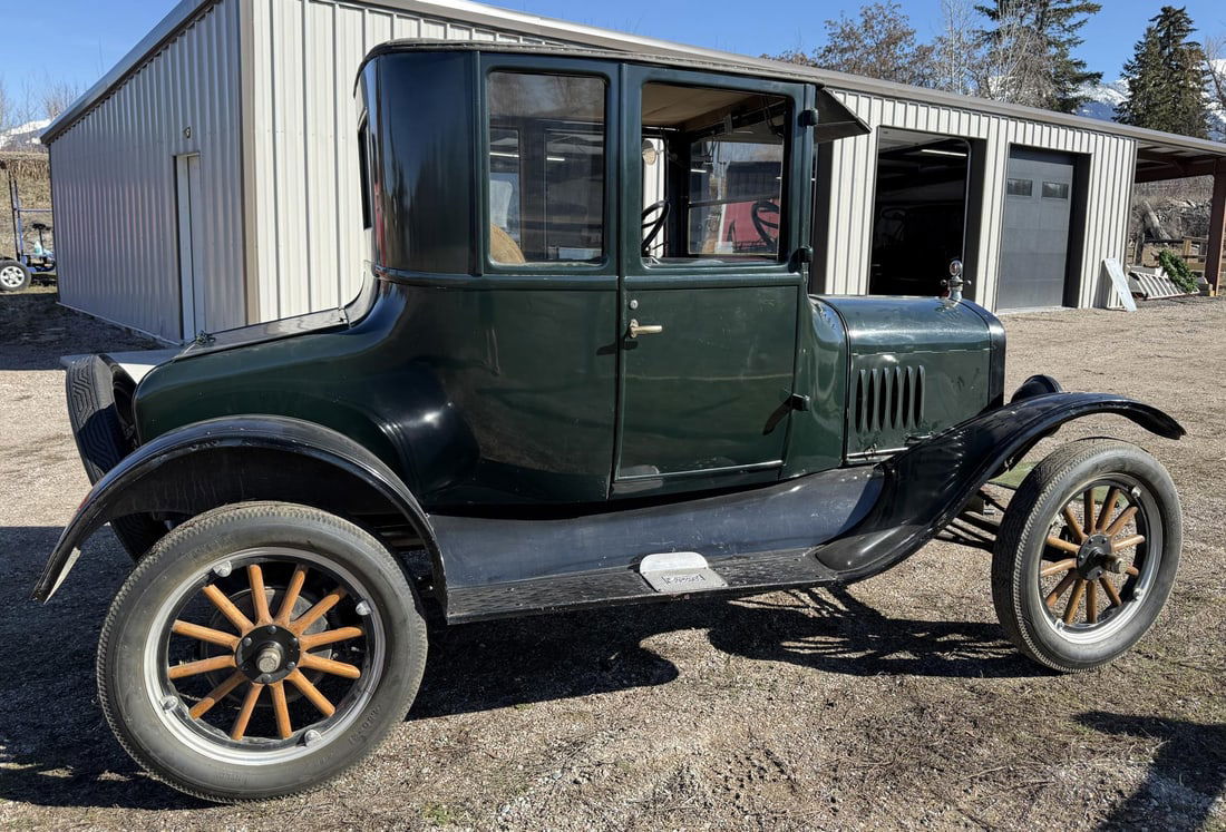 1925 Ford Model T Coupe - 5