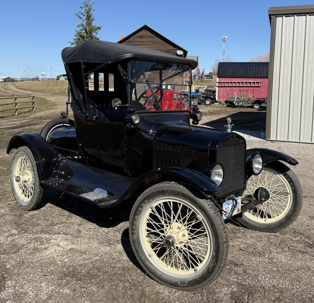 1920 Ford Model T Turtleback Runabout - 8