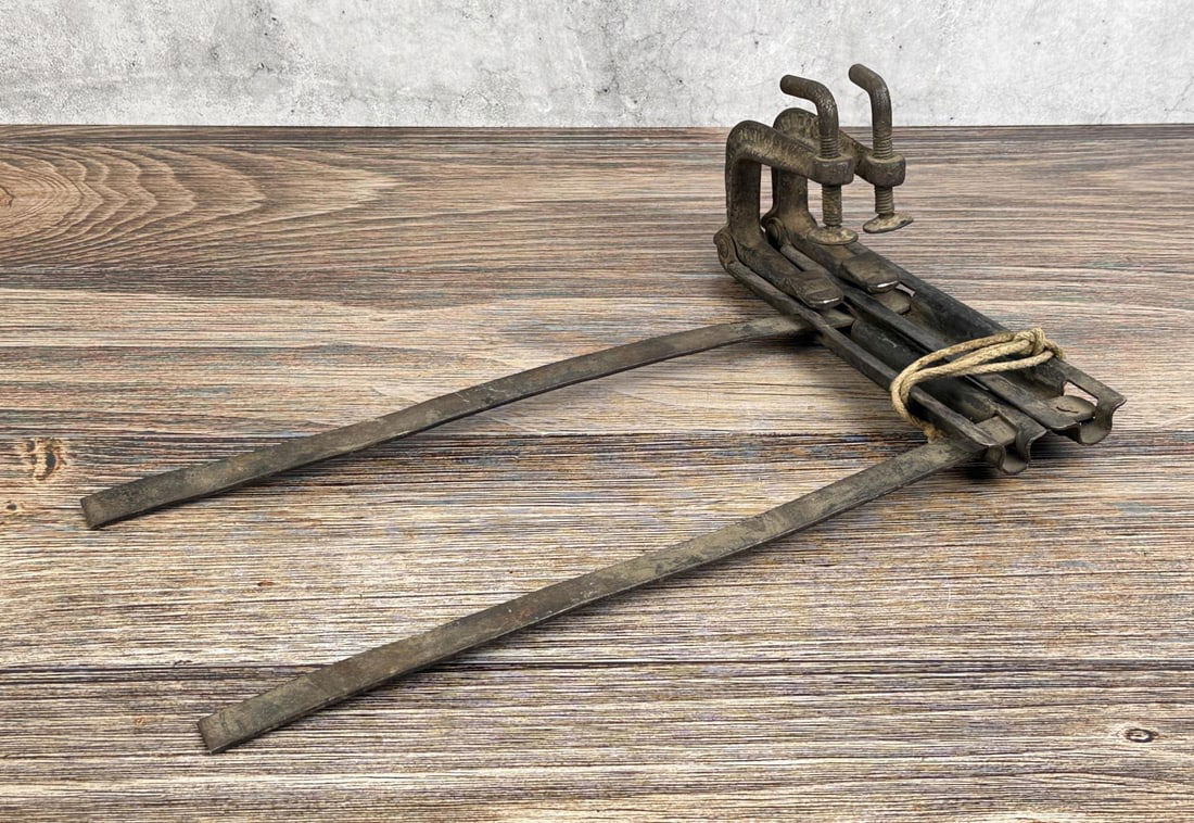 Marquette Ford Model T Sliding Clamp Set (1 of 5)