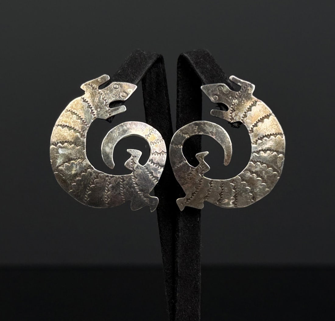 Jason Livingston Navajo Sterling Lizard Earrings: 2" diameter. 9.62 grams.
