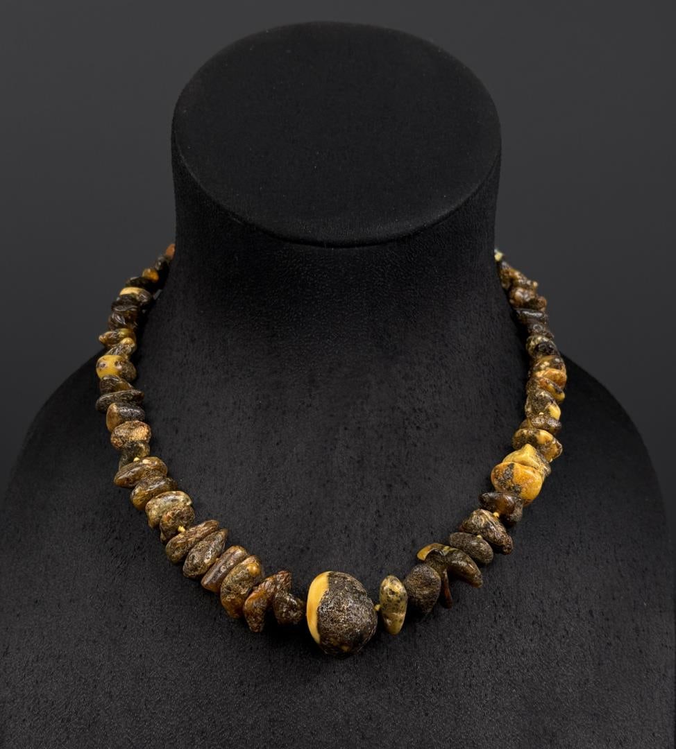 Baltic Amber Bead Necklace (1 of 4)