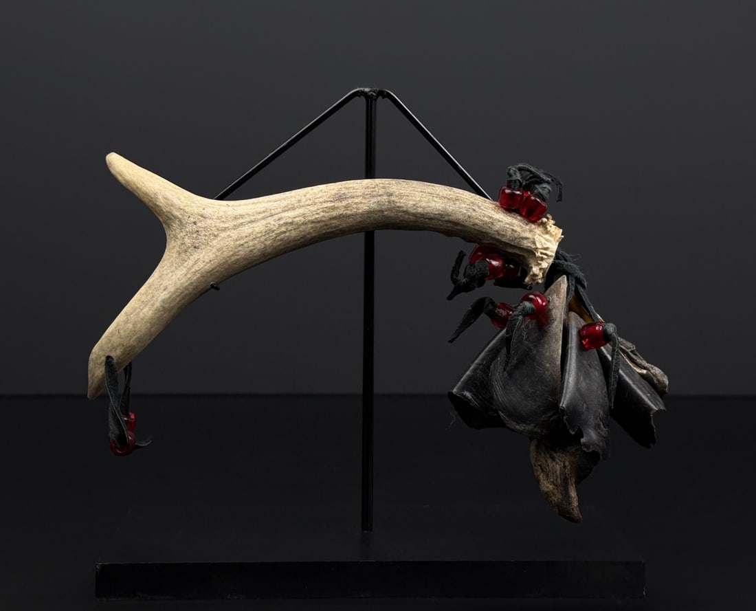 Native American Indian Dew Claw Dance Rattle: 8 7/8" long. Second Half of the 20th Century.