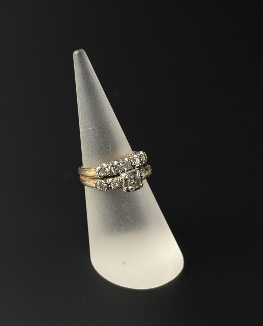 14k Gold and Diamond Wedding Ring Set: 5.13 grams. Size 7. Lot requires payment via non credit card only.